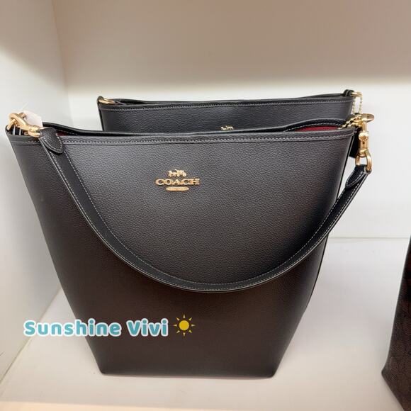 Coach Handbags - NWT Coach CT803 Leather City Large Bucket Bag Gold/Black